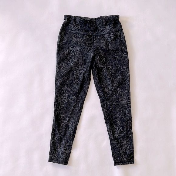 Sweaty Betty Pants - Sweaty Betty Cropped Floral Leggings